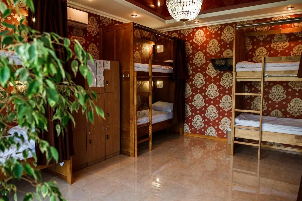 Хостелы Sweet Home Hostel / Guest House Черновцы