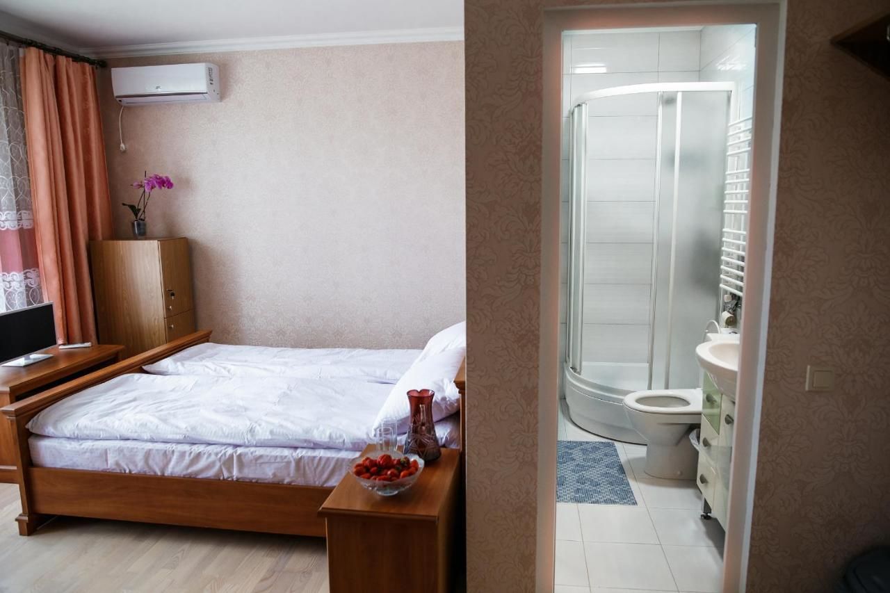 Хостелы Sweet Home Hostel / Guest House Черновцы