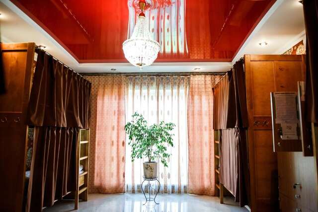 Хостелы Sweet Home Hostel / Guest House Черновцы-16