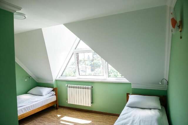 Хостелы Sweet Home Hostel / Guest House Черновцы-48