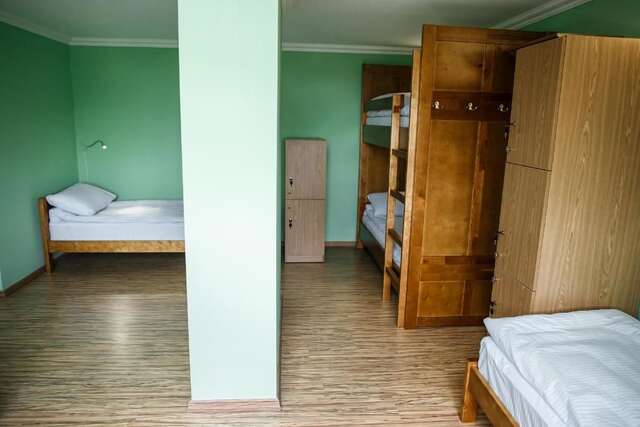 Хостелы Sweet Home Hostel / Guest House Черновцы-49